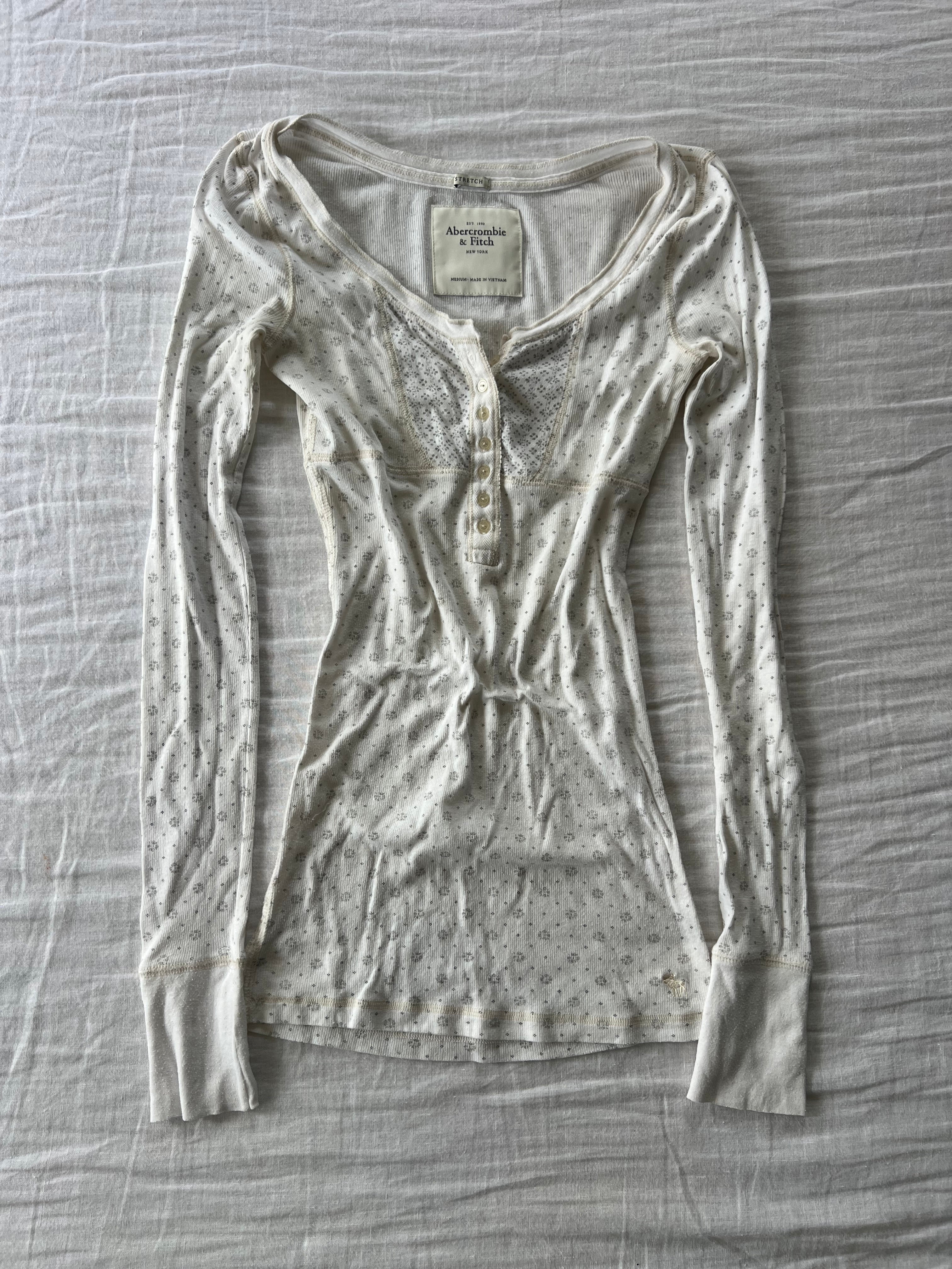 Y2K Abercrombie White Floral Henley