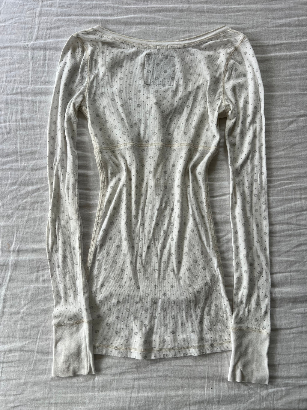 Y2K Abercrombie White Floral Henley