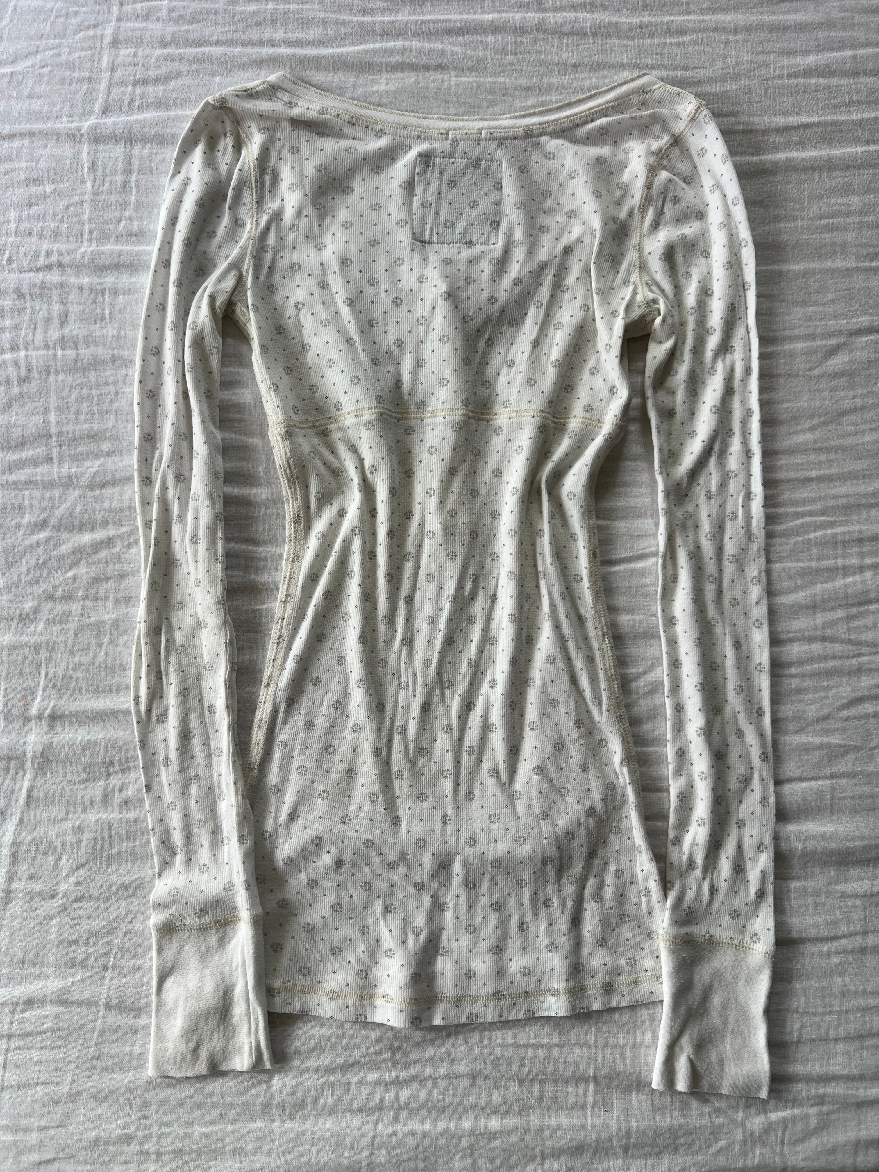 Y2K Abercrombie White Floral Henley